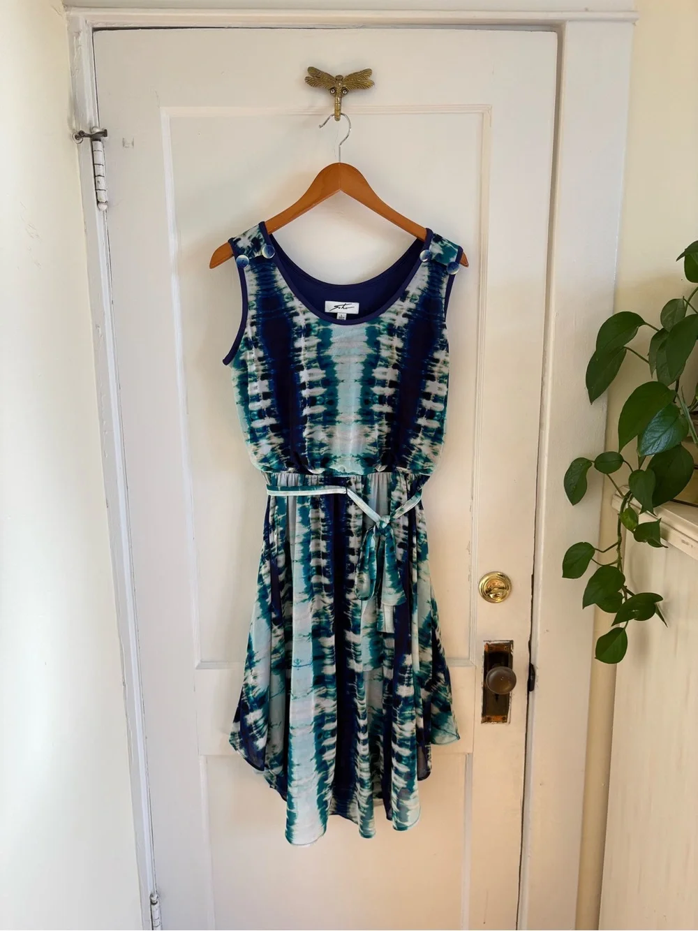 SOHO Apparel Blue Tie Dye Sleeveless Midi Dress Large